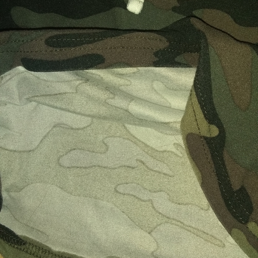 Camo hodded top - Picture 7 of 11
